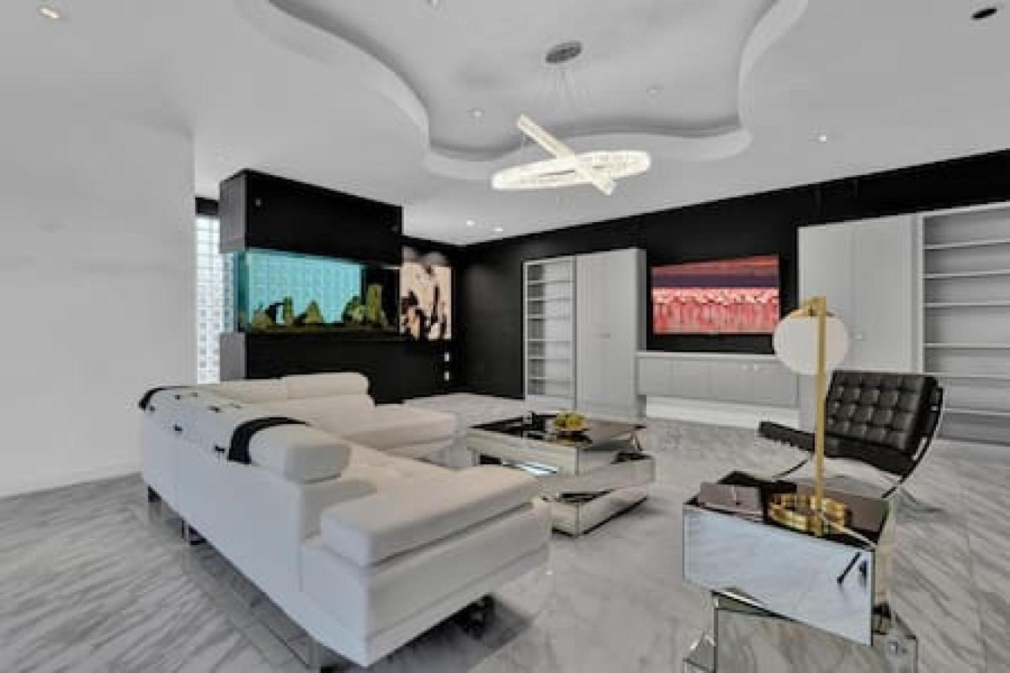 Lovely 4Bd House W Pool, Hot Tub And Free Parking Houston Bagian luar foto