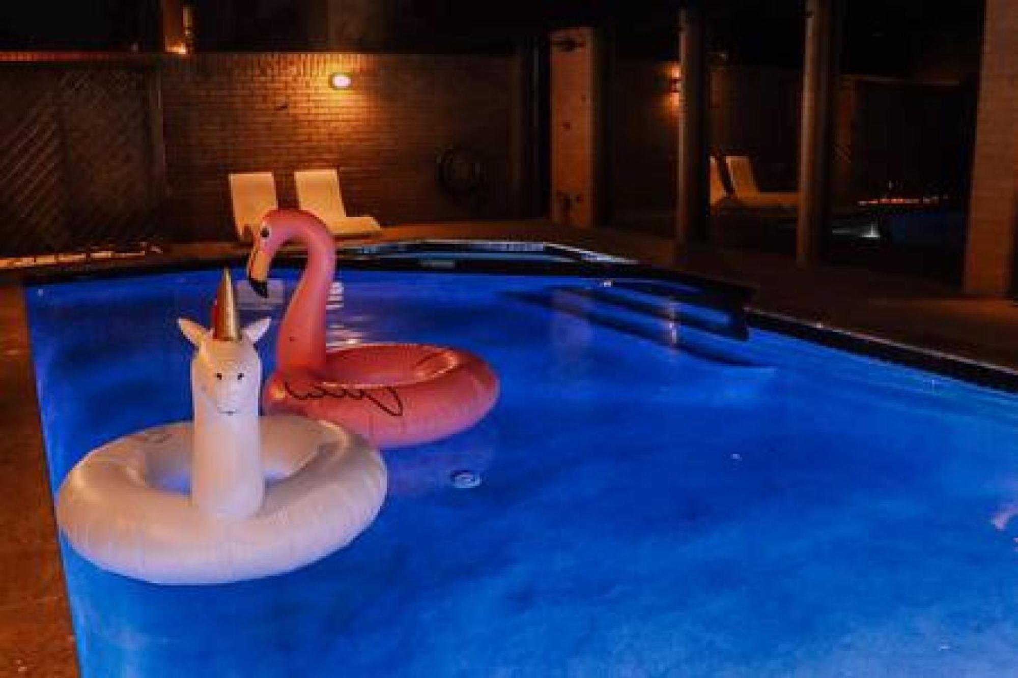 Lovely 4Bd House W Pool, Hot Tub And Free Parking Houston Bagian luar foto